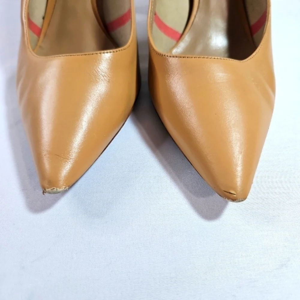 Burberry Women's Tan Leather Heels  SZ 40 - Picture 8 of 9